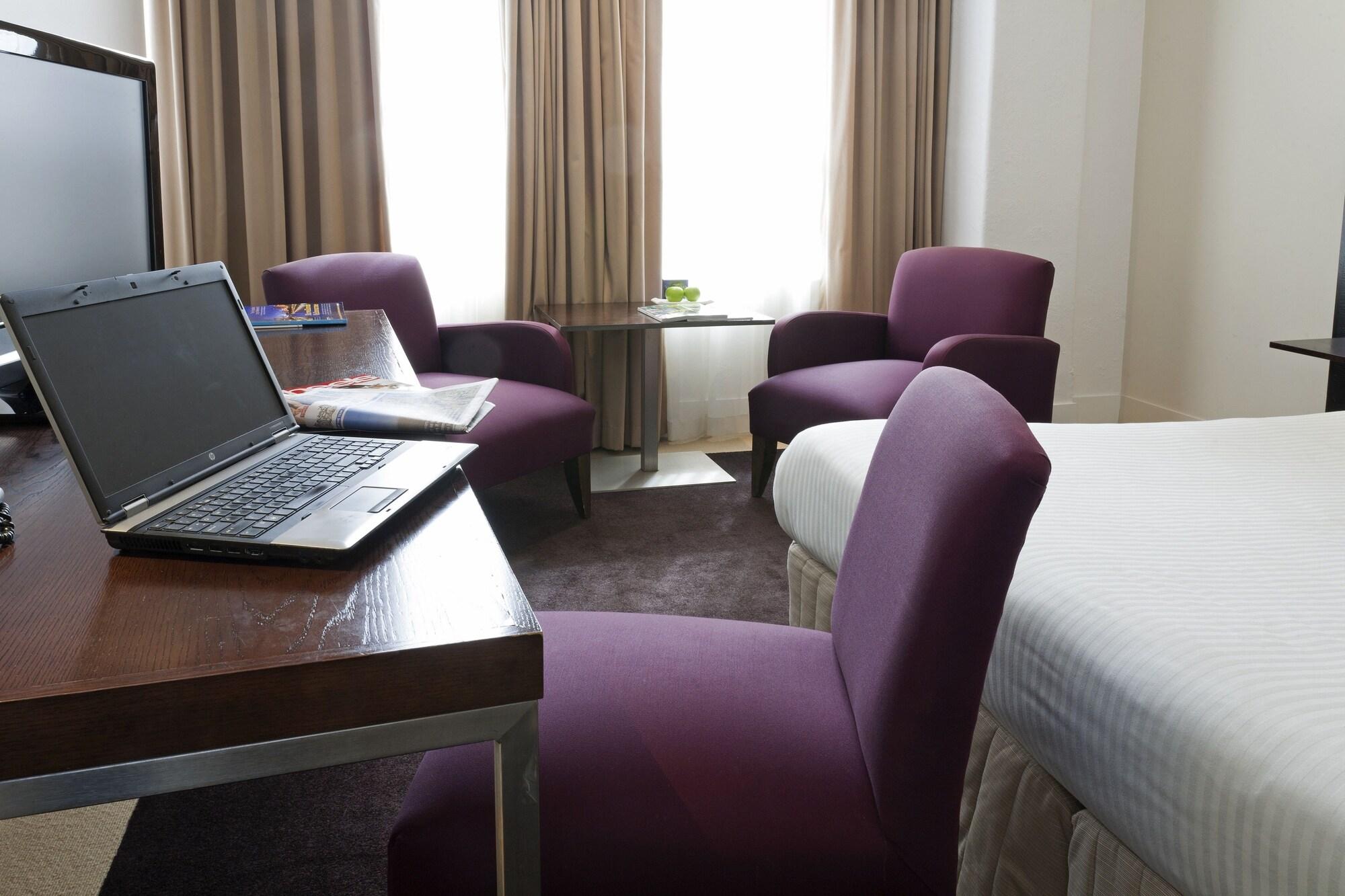 Hotel Causeway Мельбурн Экстерьер фото