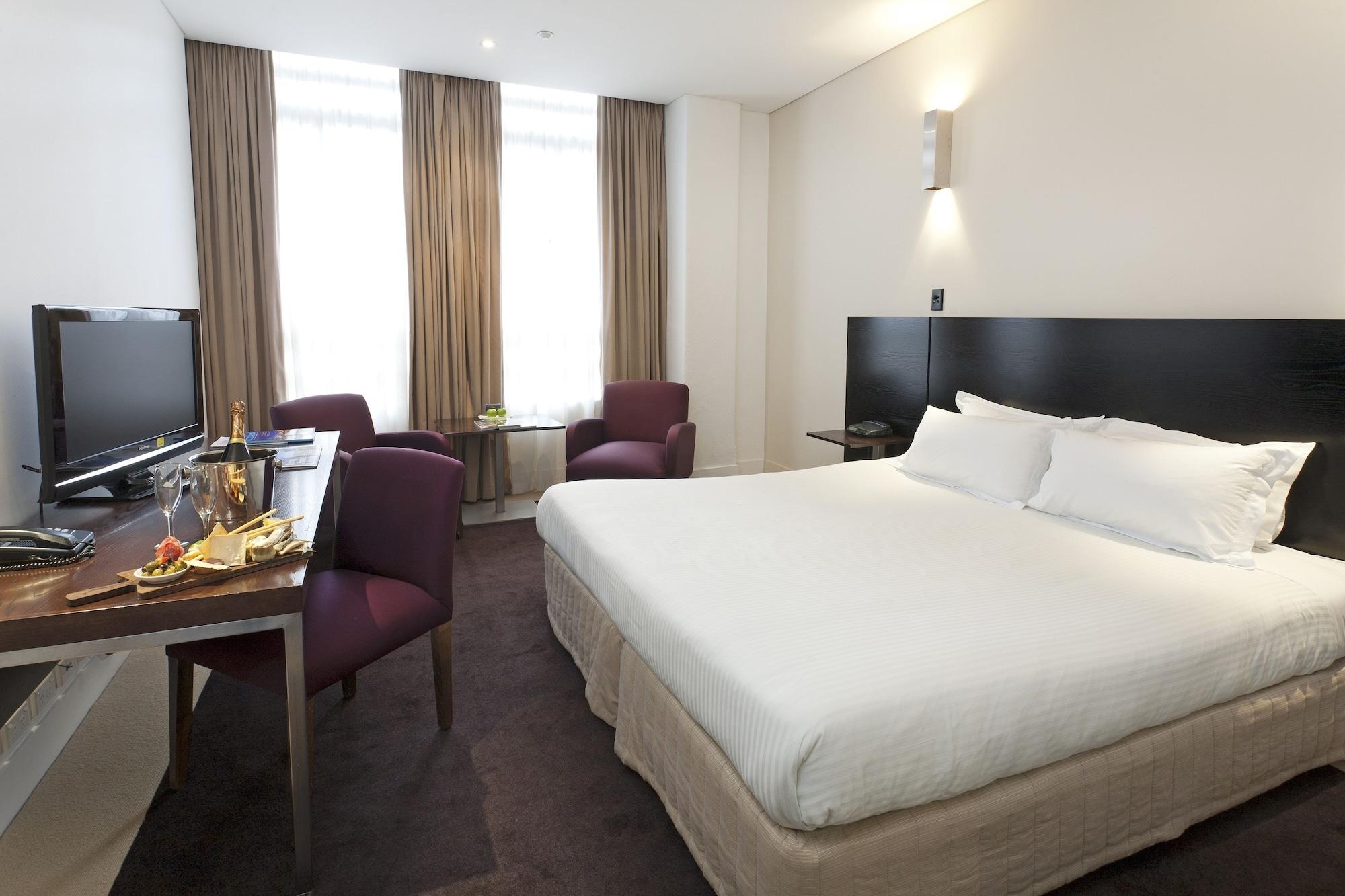 Hotel Causeway Мельбурн Номер фото